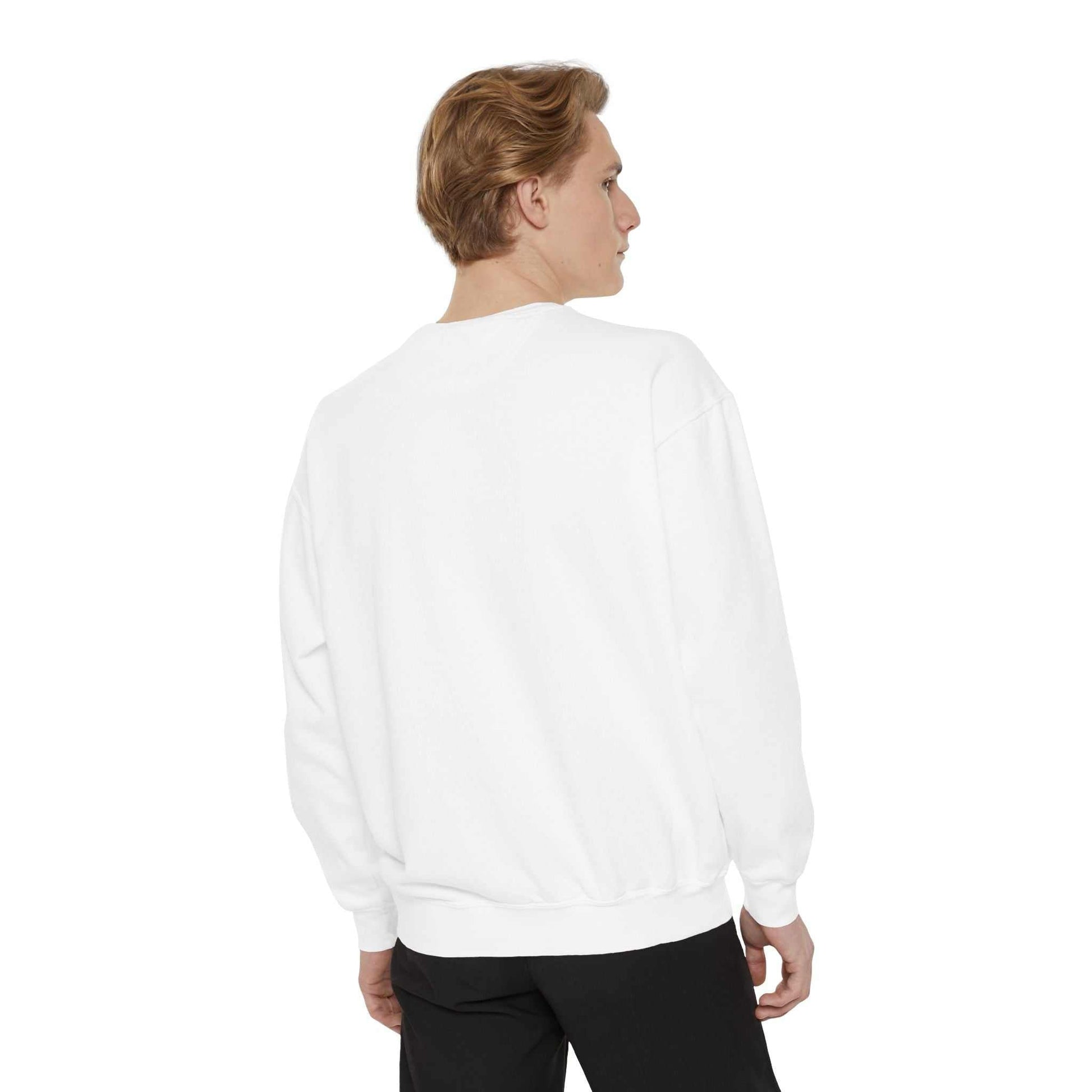 Unisex garment-dyed sweatshirt in premium cotton blend with relaxed fit and streetwear style